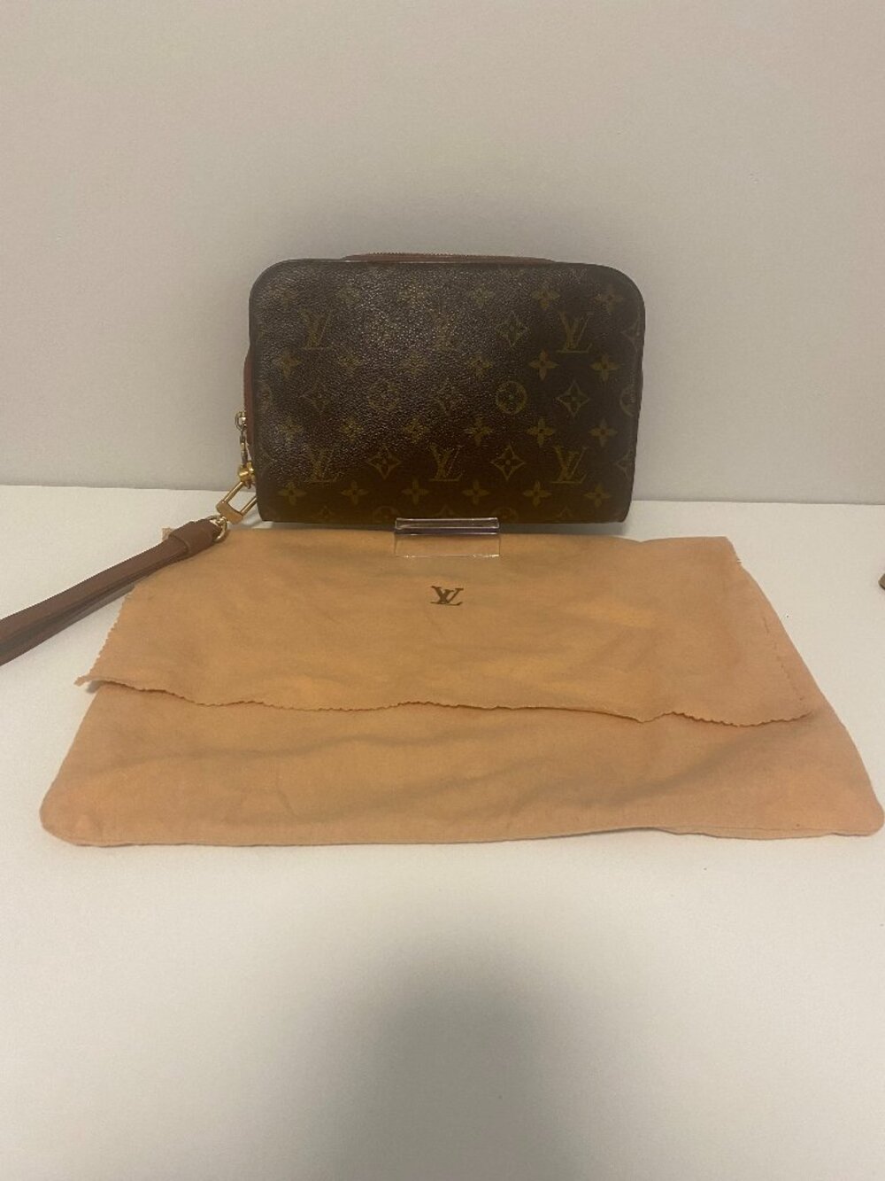 Louis Vuitton LV Orsay Monogram Logo Leather Clutch Wristlet Handbag with COA